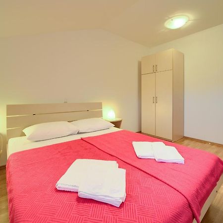 Apartments Ivica Krk Island Šilo Dış mekan fotoğraf