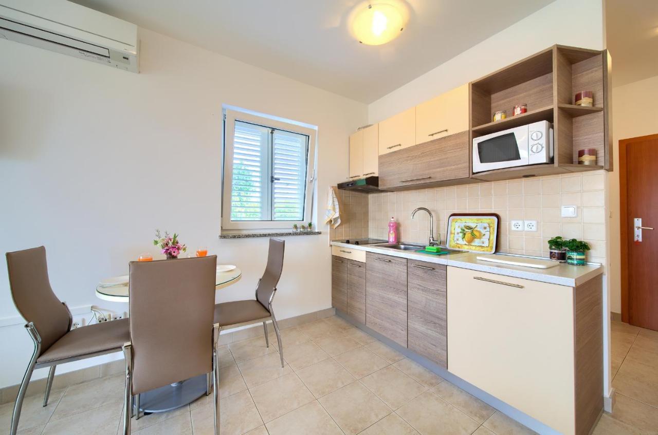 Apartments Ivica Krk Island Šilo Dış mekan fotoğraf