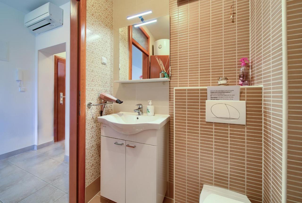 Apartments Ivica Krk Island Šilo Dış mekan fotoğraf