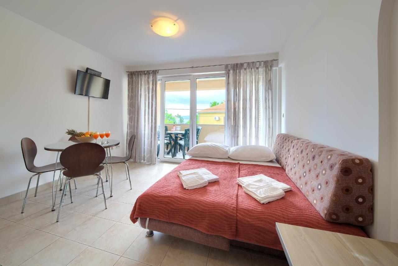 Apartments Ivica Krk Island Šilo Dış mekan fotoğraf