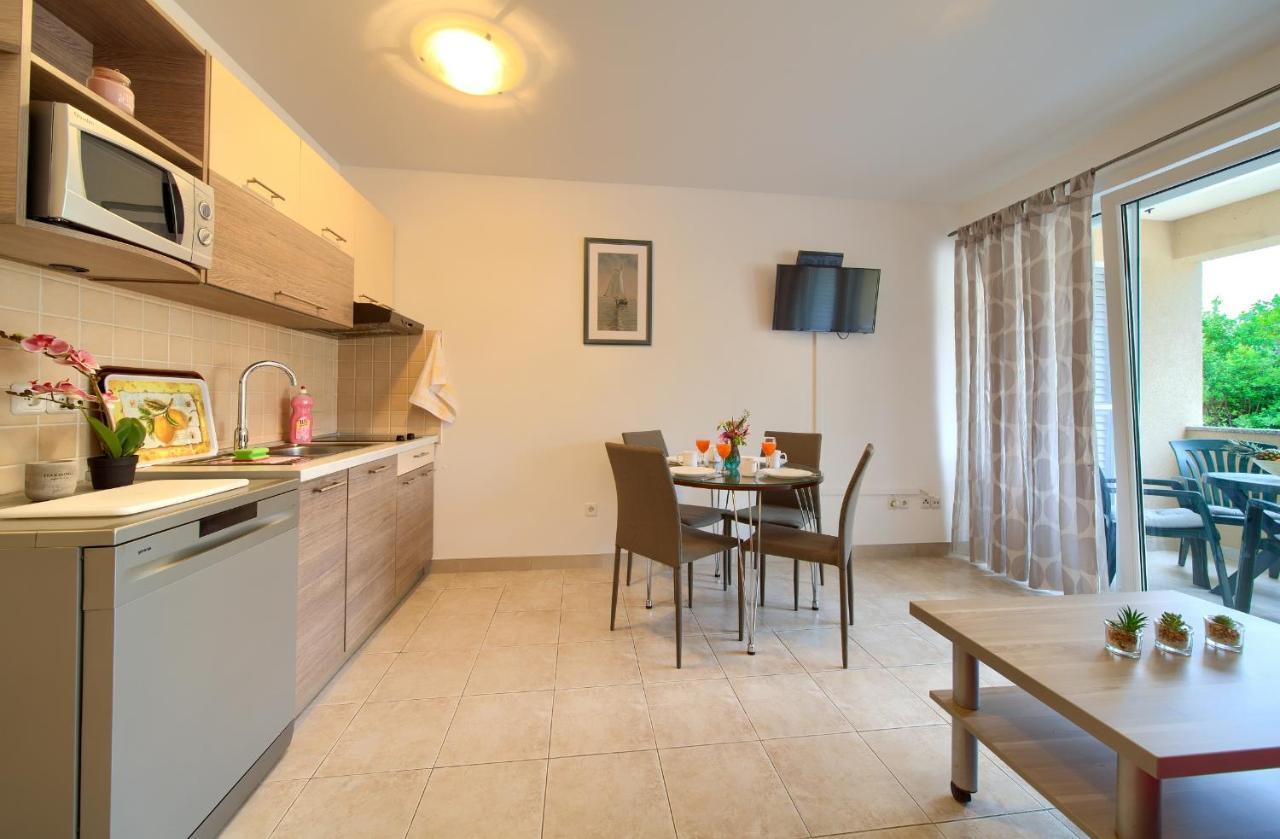 Apartments Ivica Krk Island Šilo Dış mekan fotoğraf