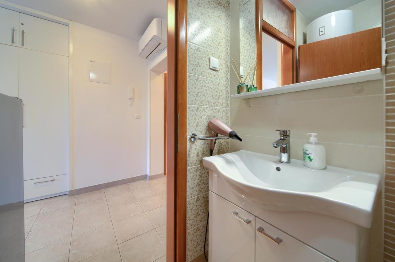 Apartments Ivica Krk Island Šilo Dış mekan fotoğraf