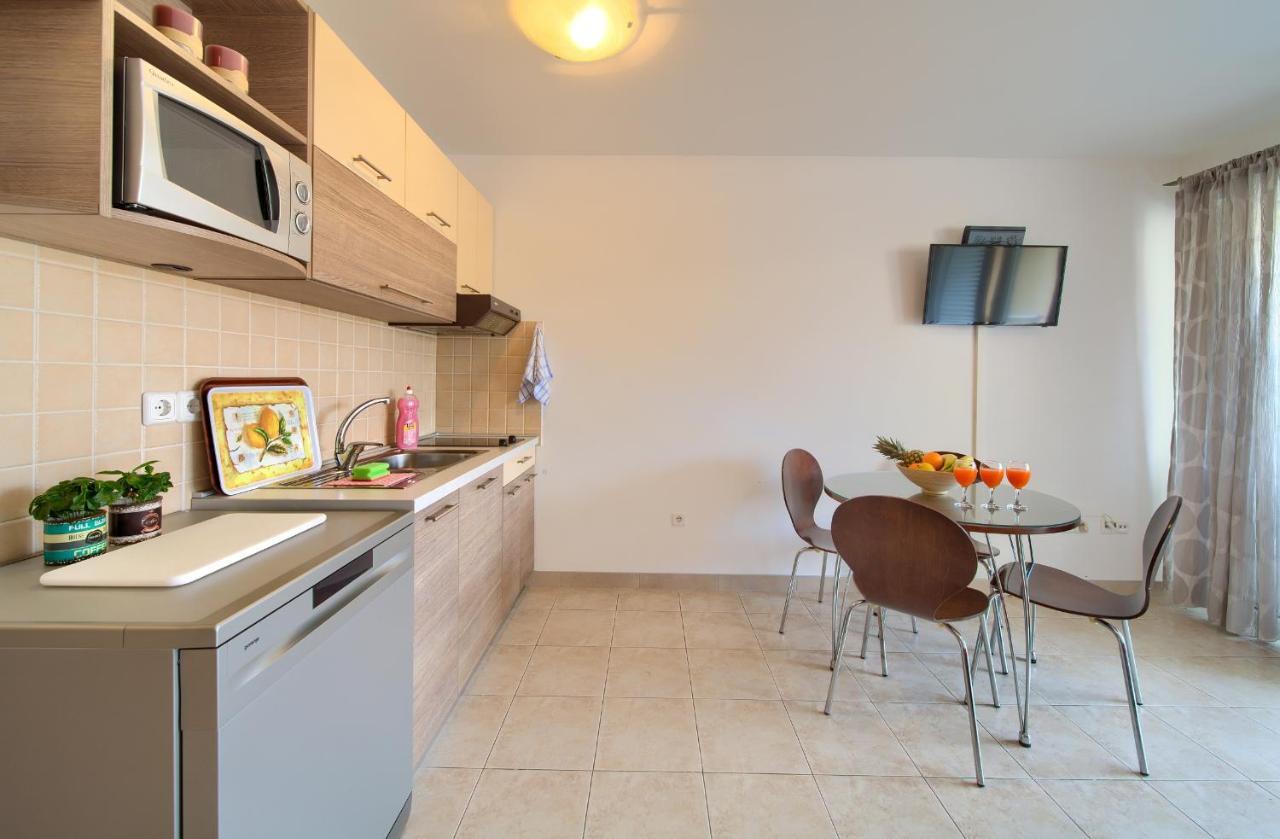 Apartments Ivica Krk Island Šilo Dış mekan fotoğraf